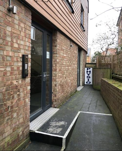 6a Staines Road, Twickenham, TW2