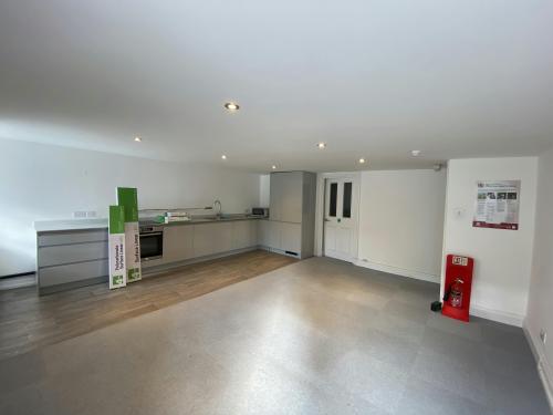 Suite 1, High Street, Odiham, Fountains Mall, RG29