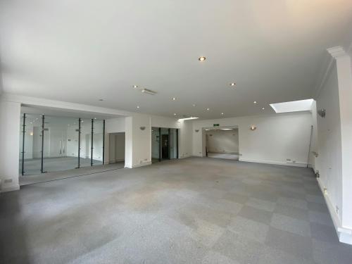 Suite 1, High Street, Odiham, Fountains Mall, RG29