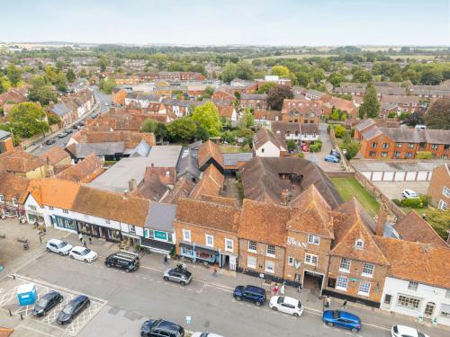 Jordans Courtyard, 8 Upper high Street, Thame, OX9