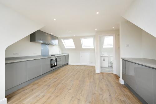 417 Upper Richmond Road West, East Sheen, London, SW14