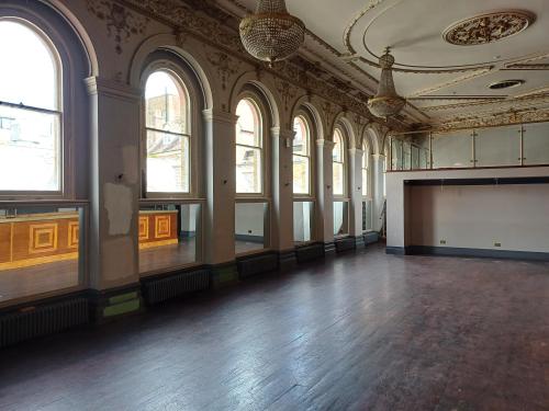 Unit 7, The Griffin Arcade, Market Place, Kingston upon Thames, KT1