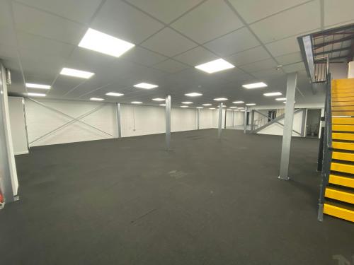 Unit 12c, The Western Centre, Western Road, Bracknell, RG12