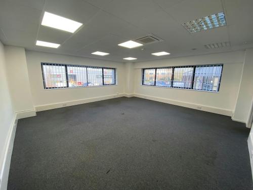 Unit 12c, The Western Centre, Western Road, Bracknell, RG12