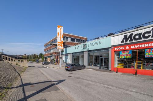 Unit 4, The Pelham Centre, Canwick Road, Lincoln, LN5