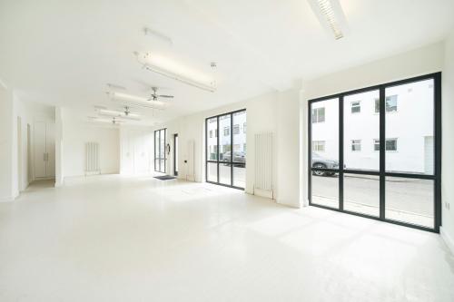 104 Belsize Lane, Belsize Park, London, NW3