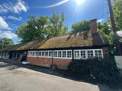 The Bakery, Long Crendon Manor, Thame Road, Long Crendon, HP18