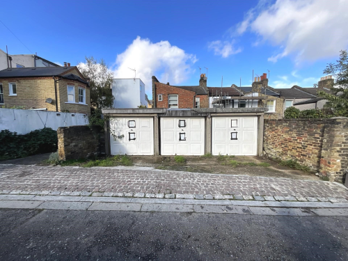 3 Garages, Plough Lane, East Dulwich, London, SE22