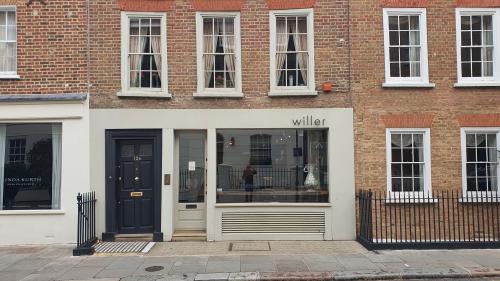 12 Holland Street, Kensington, London, W8
