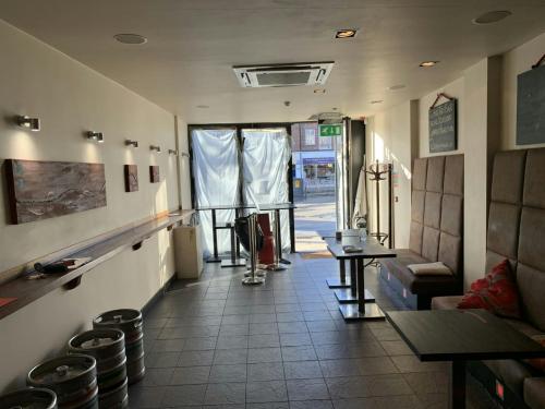 143 The Parade, Watford, WD17