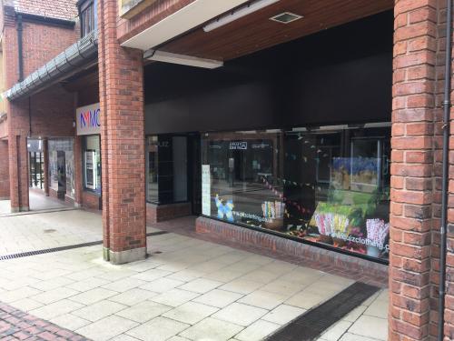Unit 8, Quedam Shopping Centre, Vicarage Walk, Yeovil, BA20