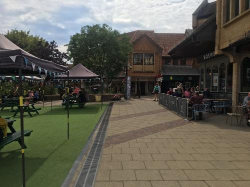 Unit 4, Quedam Shopping Centre, Ivel Square, Yeovil, BA20