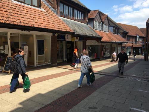 Unit 11, Quedam Shopping Centre, Vicarage Walk, Yeovil, BA20