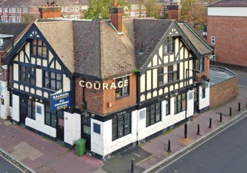 Th Albion, 20 Albion Street, Rotherhithe, London, SE16