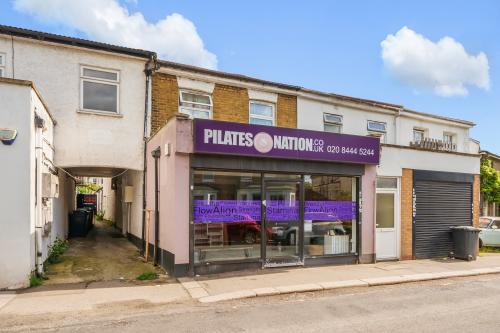 9 Church Lane, East Finchley, London, N2