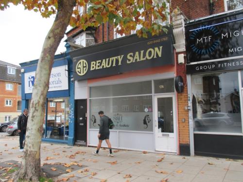 174 High Road, East Finchley, London, N2