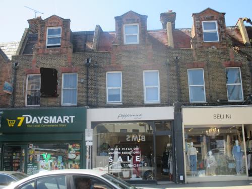 805 High Road, North Finchley, London, N12