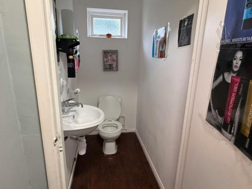 128a Carden Avenue, Patcham, Brighton, BN1
