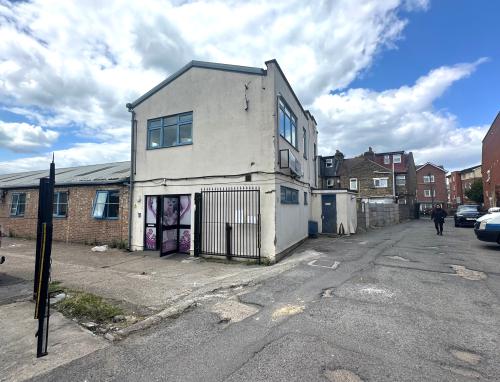 Units 1+2, 37 Skeltons Lane, Leyton, London, E10