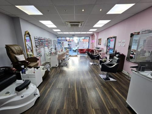 129 Ilford Lane, Ilford, IG1