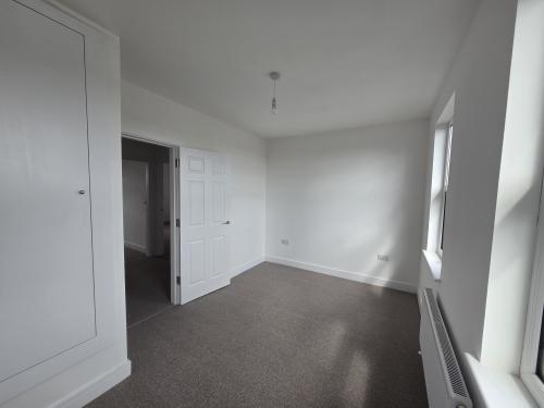 137 & 137a Broad Street, Dagenham, RM10
