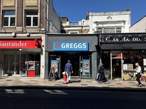 22 St John's Road, Clapham, London, SW11