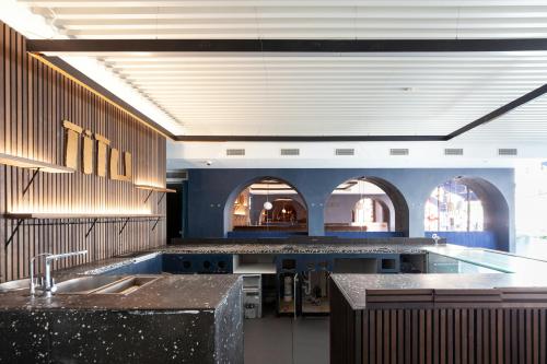 Windsor House, 40-41 Great Castle Sreet, Fitzrovia, London, W1W
