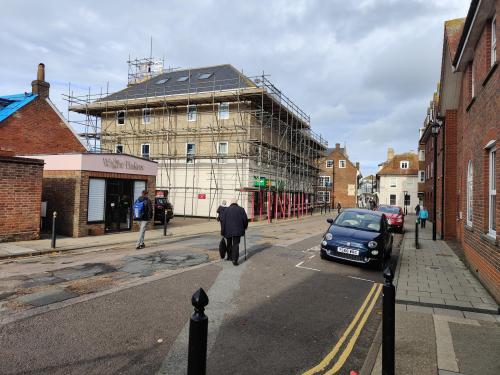 37 Pyle Street, Newport, PO30