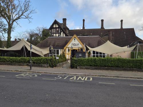 The Estate Office, Station Square, Petts Wood, Bromley, BR5