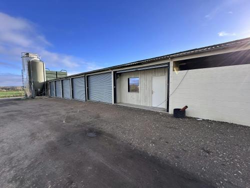 Lopemede Farm, Thame Road, Long Crendon, Thame, OX9