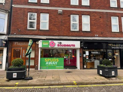 48 Kingsbury, Aylesbury, HP20