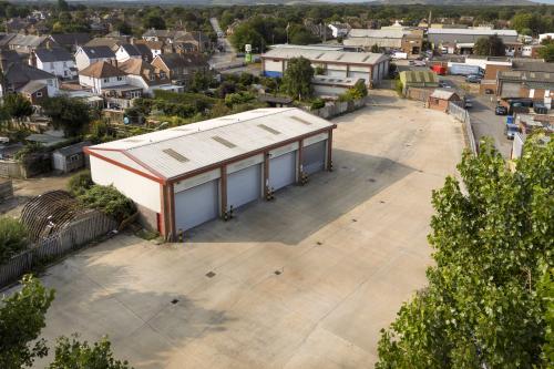 70 South Road, Hailsham, BN27