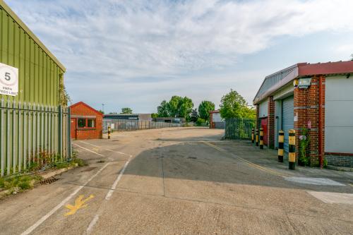 70 South Road, Hailsham, BN27