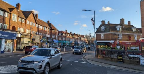11 The Highway, Beaconsfield, HP9