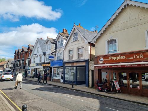 15 Chapel Street, Petersfield, GU32