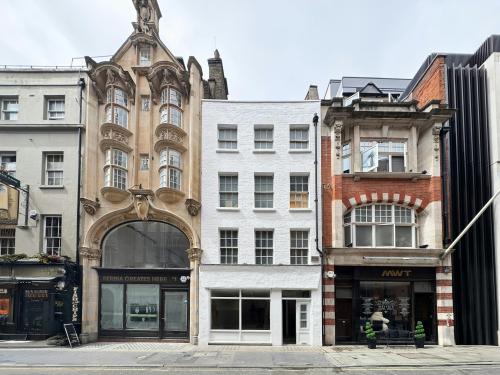 6 Dering Street, Mayfair, London, W1S