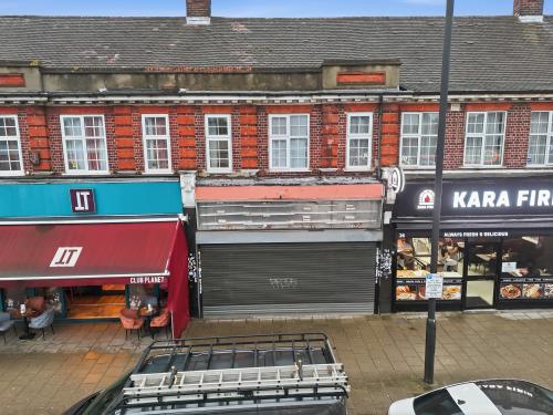 28 Green Lanes, Palmers Green, London, N13