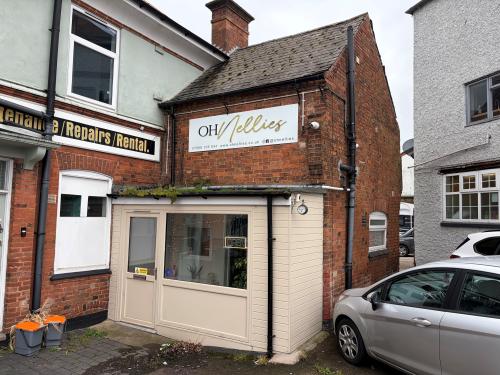 20C Lutterworth Road, Blaby, Leicester, LE8