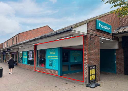 Unit SU3B, Rainham Shopping Centre, Rainham, ME8
