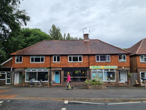 21 Hartfield Road, Forest Row, RH18