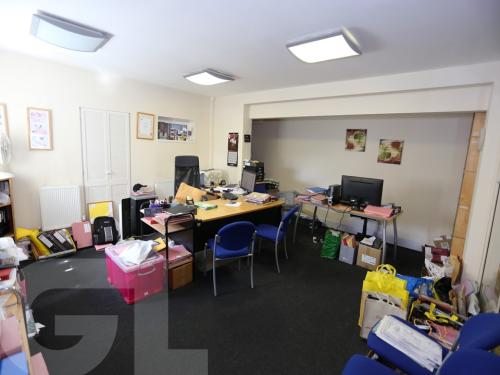 111 High Street, Edgware, HA8