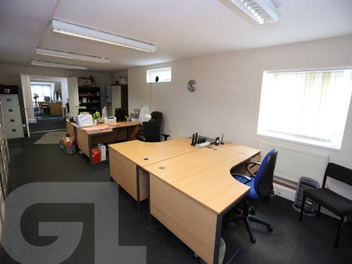 111 High Street, Edgware, HA8