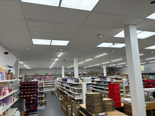 27, Great Cambridge Industrial Estate, Enfield, EN1
