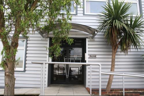 1 Charlwoods Place, Charlwood Road, East Grinstead, RH19