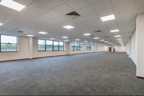 Purfleet 343, Purfleet Commercial Park, Stonehouse Lane, Thurrock, RM19