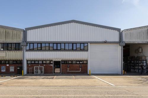 Unit 8, Nimrod Industrial Estate, Nimrod Way, Reading, RG2