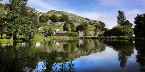 Kilnsey Park Fishery, Kilnsey, Harrogate, BD23