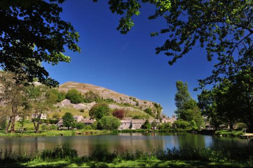 Kilnsey Park Fishery, Kilnsey, Harrogate, BD23