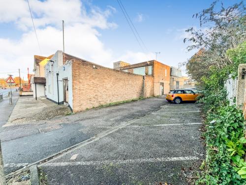 Car Parking Spaces, Maidstone Road, Grays, RM17