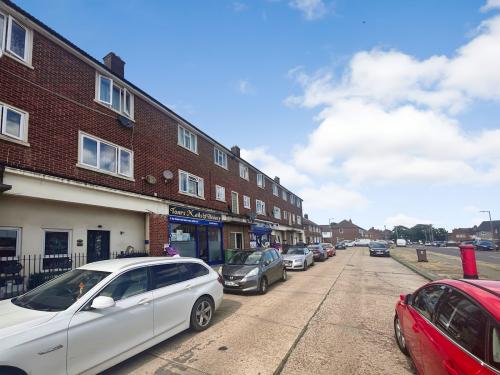 3 & 4 The Parade, Hall Road, Aveley, South Ockendon, RM15
